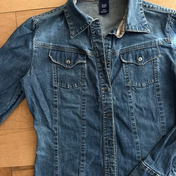 GAP Denim Jacket - Picture 2 of 6